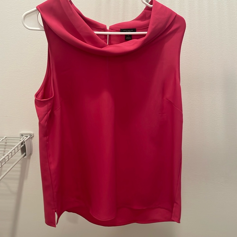 Womens work/ dress sleeveless top